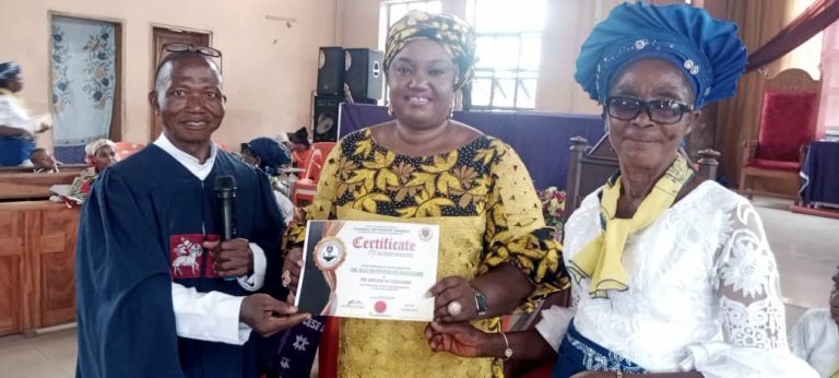 Mothers Day: Evangel Methodist Church Umuokogbuo Honours Chief Onyinye Rufus-Obi